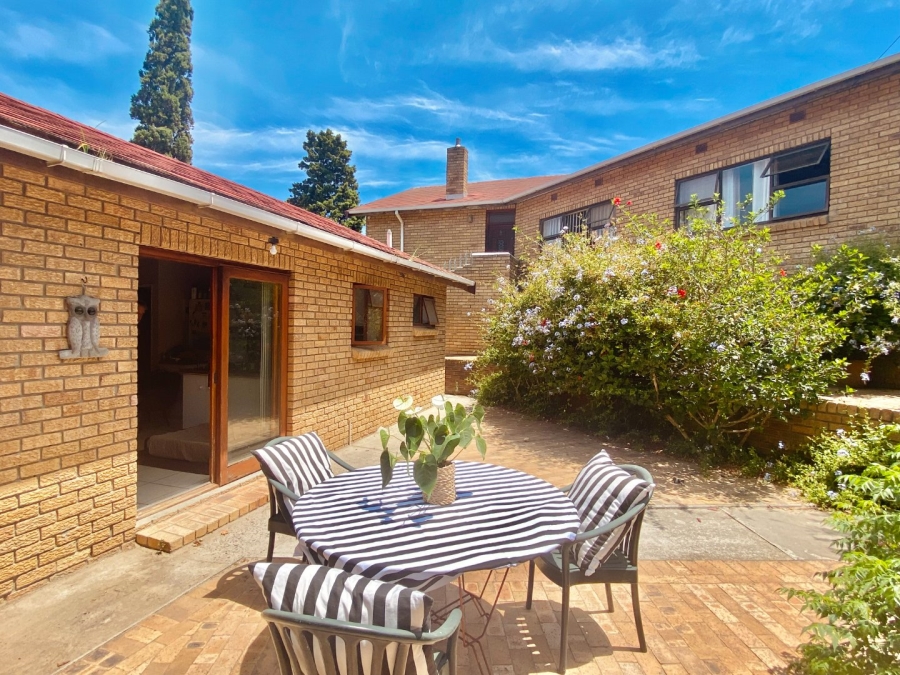 4 Bedroom Property for Sale in Table View Western Cape